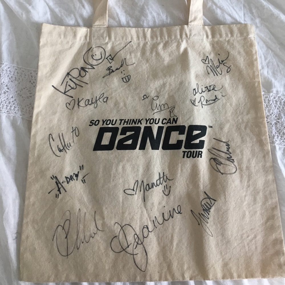 SYTYCD tote bag signed by the season 5 tour cast.